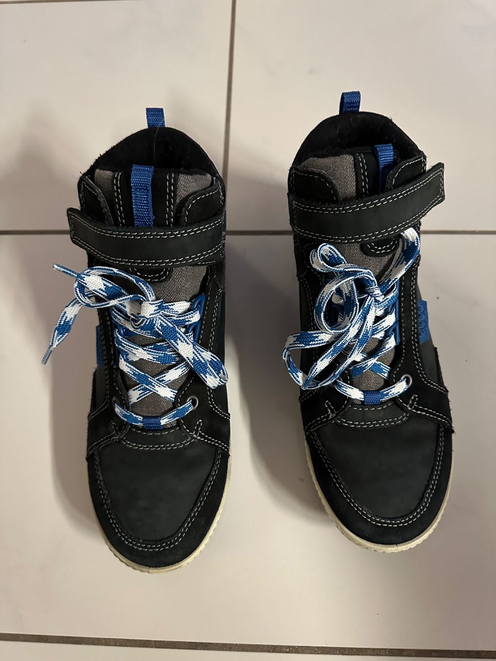 Ecco Scarpe per ragazzi: Wasserdichte Winterschuhe Ecco Gr.39 – Usato da Biel-Benken BL venduto da Sahra1 1