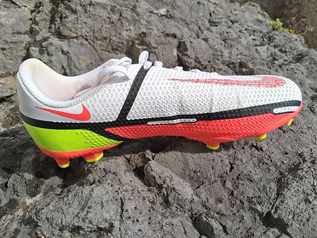 Nike Scarpe da donna: Damen Fussballschuhe Nike Phantom – Usato da Triesenberg venduto da Ossi3 2