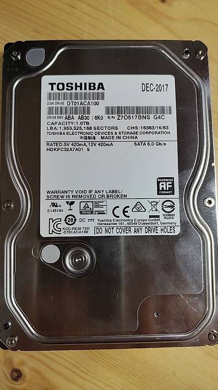 Toshiba Dischi rigidi: Festplatte Toshiba 1TB – Usato da Innertkirchen venduto da Trinchen