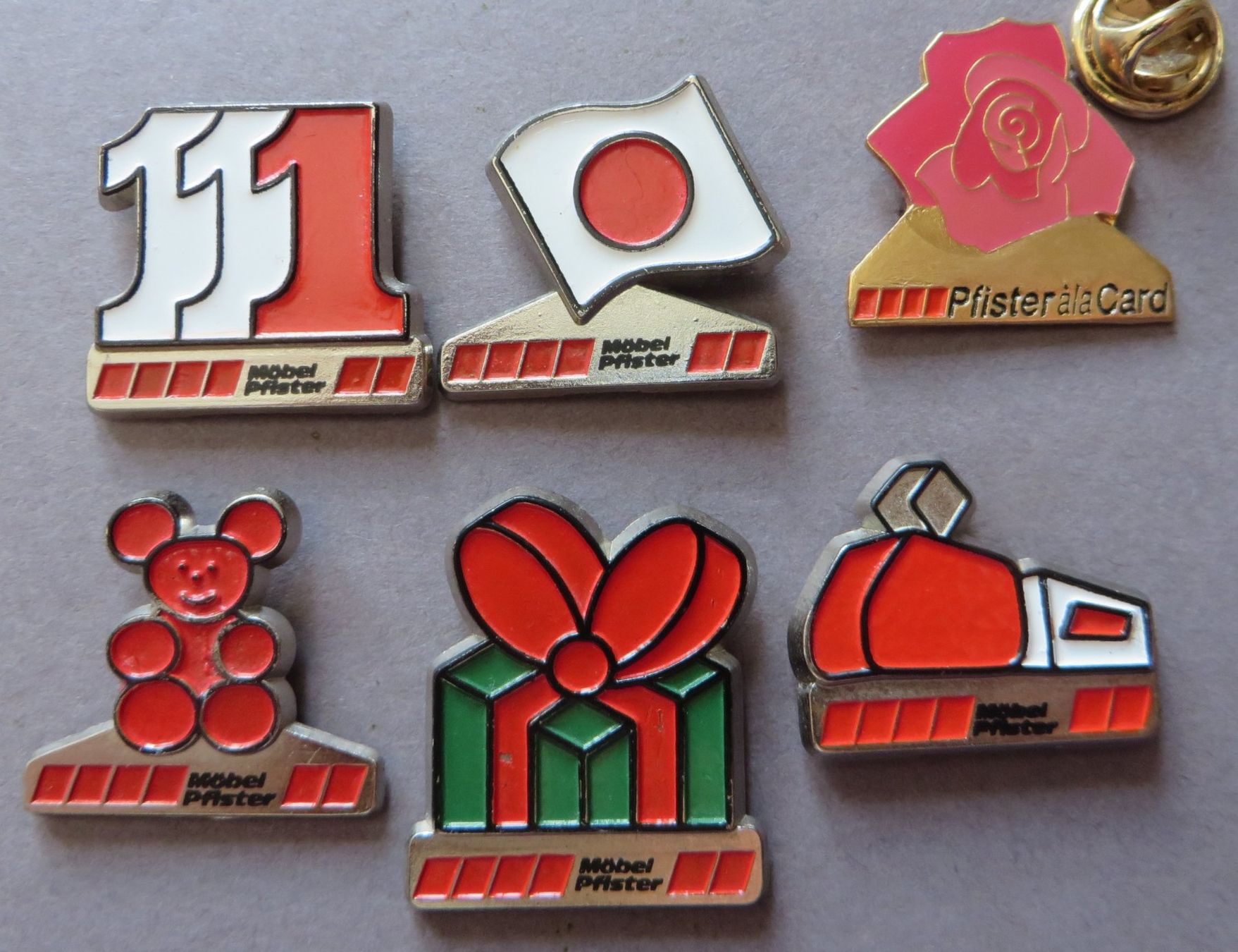 Placchette & Badge: PIN, SAMMLUNG VON 6 MÖBEL PFISTER PINS – Usato da Neuhausen venduto da luckimucki