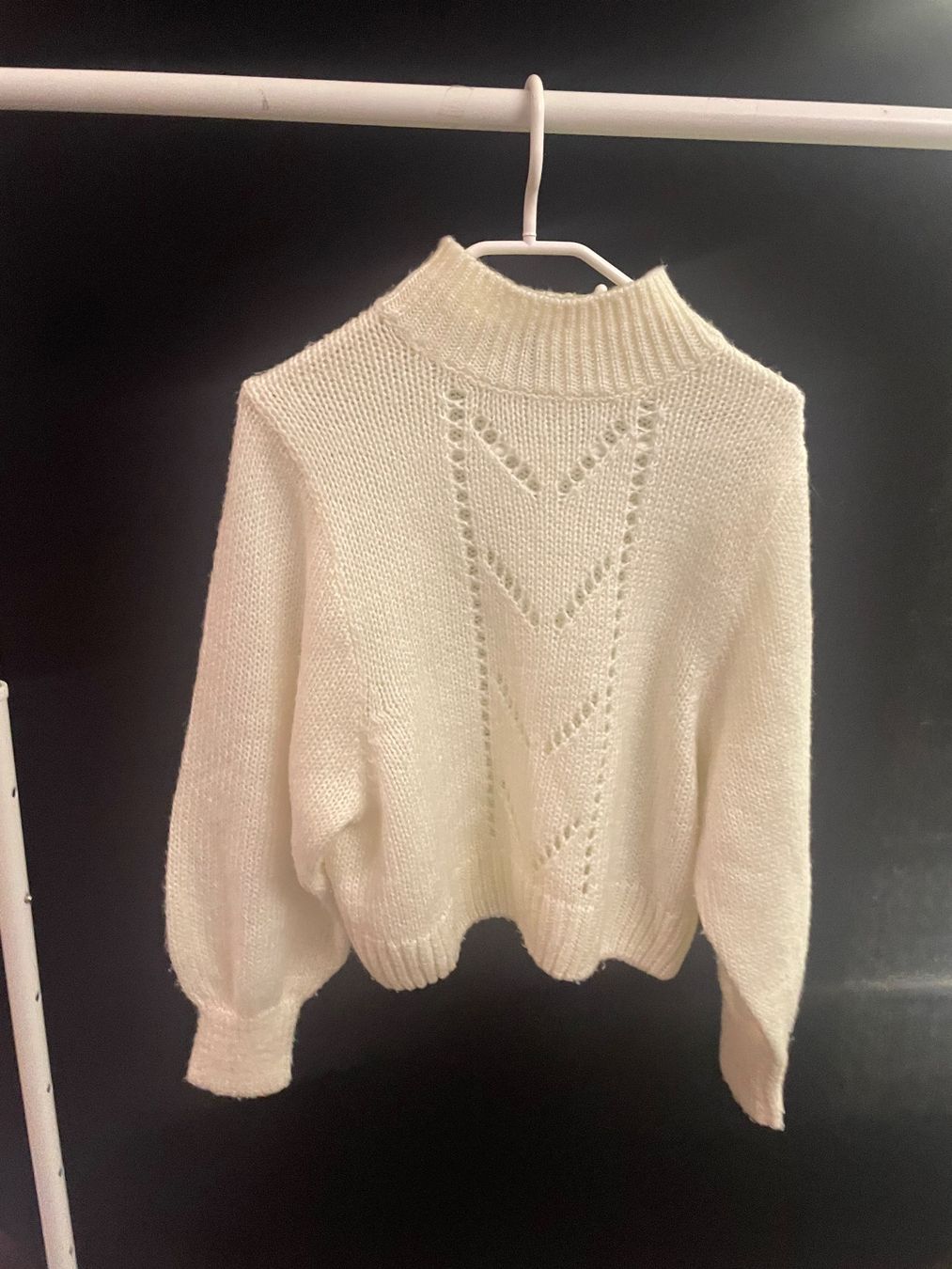 H&M Maglioni & Felpe: Warm Winter Pullover Strick H&M Divided creme, Gr. M – Usato da Wollerau venduto da Poschro68