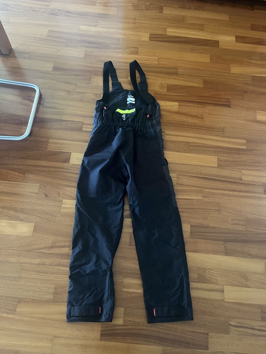 Pantaloni: Segelhose Damen, Marke: Gill  – Usato da Gutenswil venduto da Cornelia011 1
