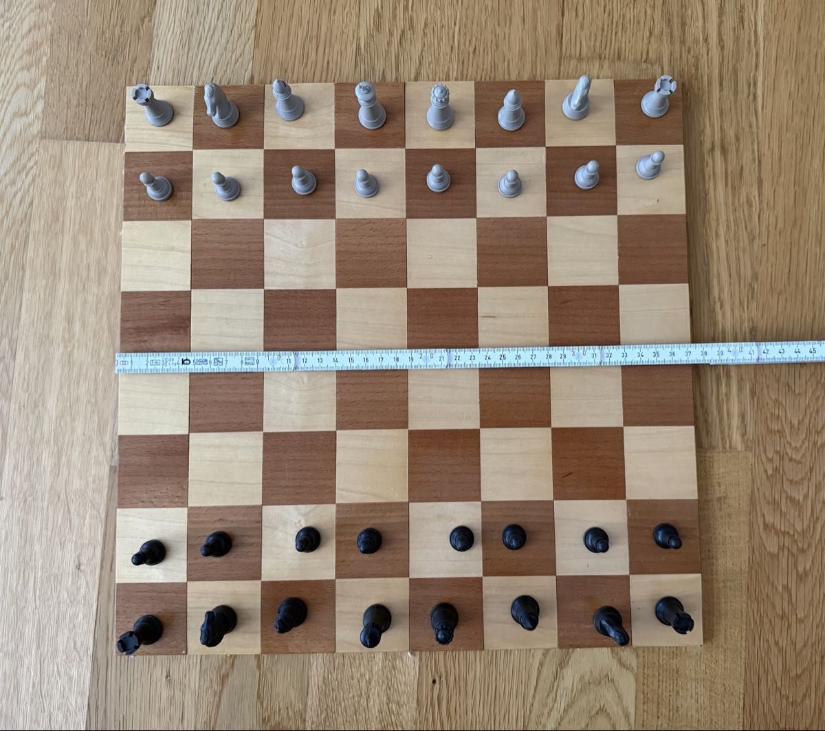Giochi: Schachbrett Mit Figuren – Usato da Oetwil an der Limmat venduto da TOP15 1