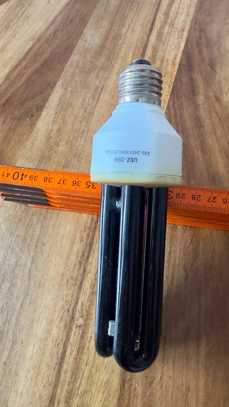 Lampen: Schwarzlicht Glühbirne E27 – Gebraucht aus Nidau von ali_c9bt