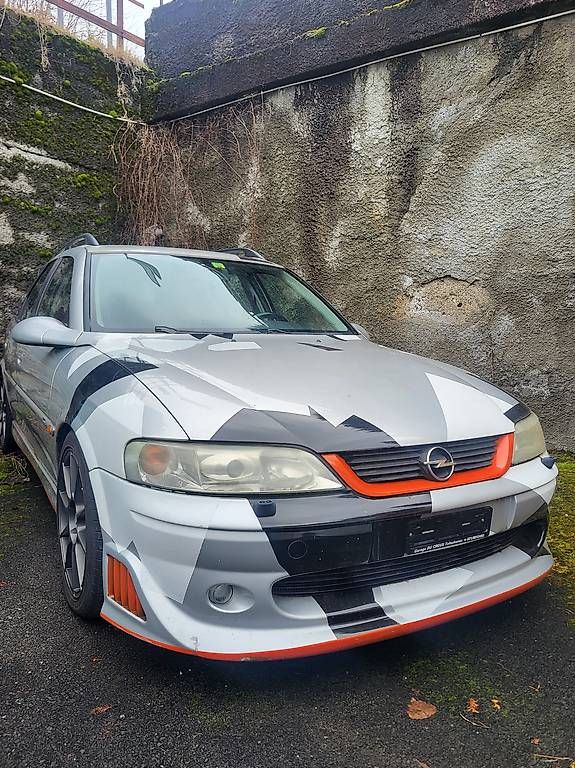 Automobili: Opel Vectra i500 custom  – Usato da Tolochenaz venduto da vivienrobin 2