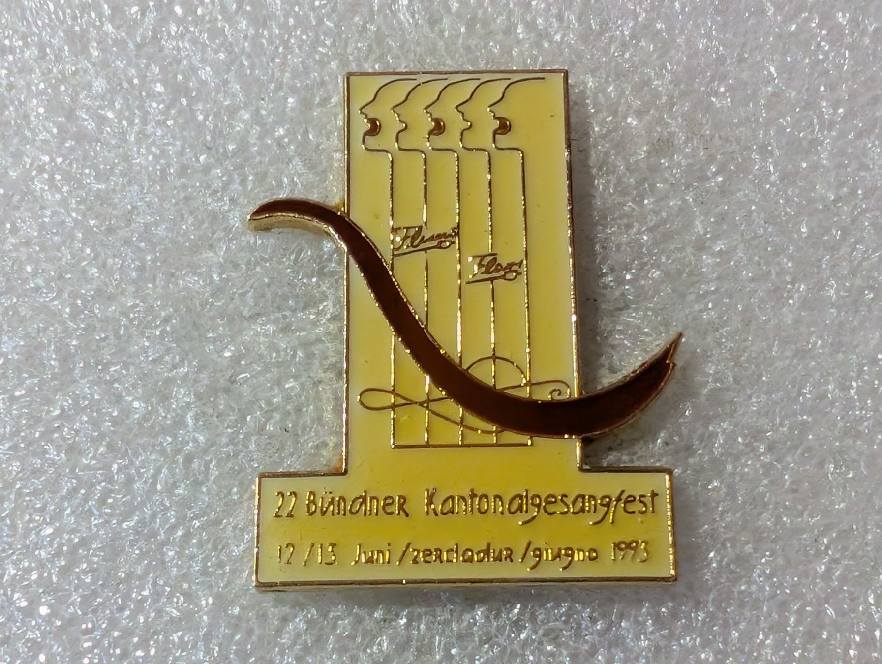 Placchette & Badge: Ansteckpin 124: 22. Bündner Kantonalgesangfest – Usato da Oppligen venduto da Pin-Fall-Shop