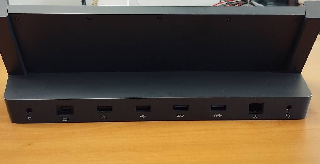 Docking station: Microsoft Surface Docking Station Model 1664 – D'occasion à Donneloye par ire_767q 2