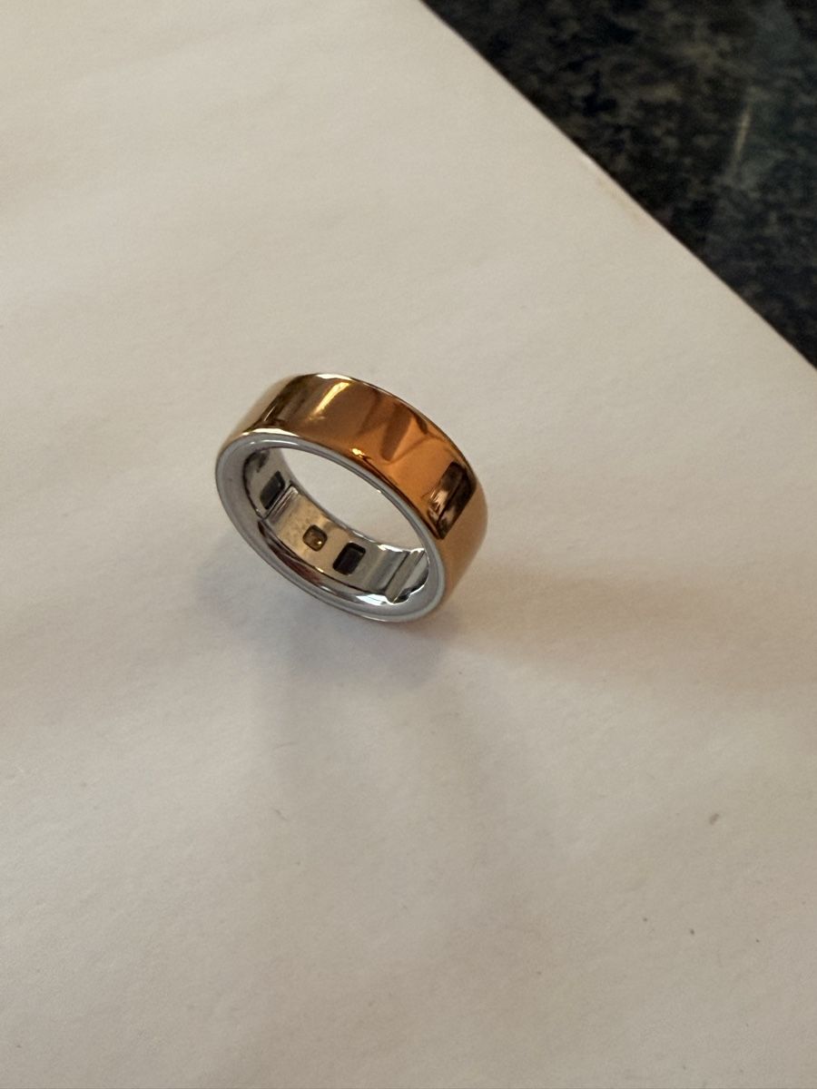 Bagues: Oura Ring 4 mit Chargingcase – D'occasion à Nürensdorf par trotli256