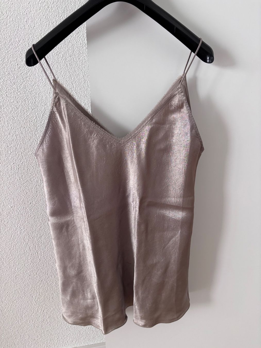 Massimo Dutti Top: Massimo Dutti Satin Top – Nuovo (secondo la descrizione) da Winznau venduto da Lauralavera1