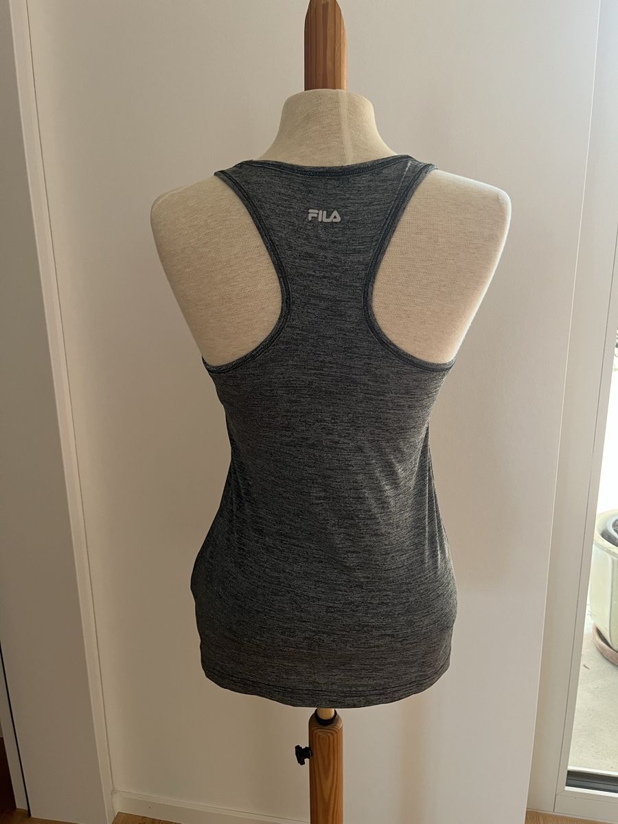Fila Top: Fila Top Damen Grösse XS Grau – Usato da Zürich venduto da Brobin 1