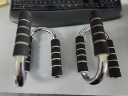 push-up bar