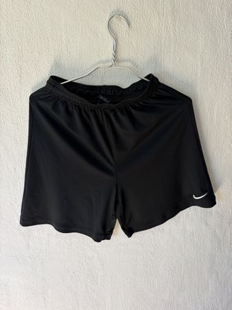 Nike Dri-Fit Sportshorts, Grösse XL Kids