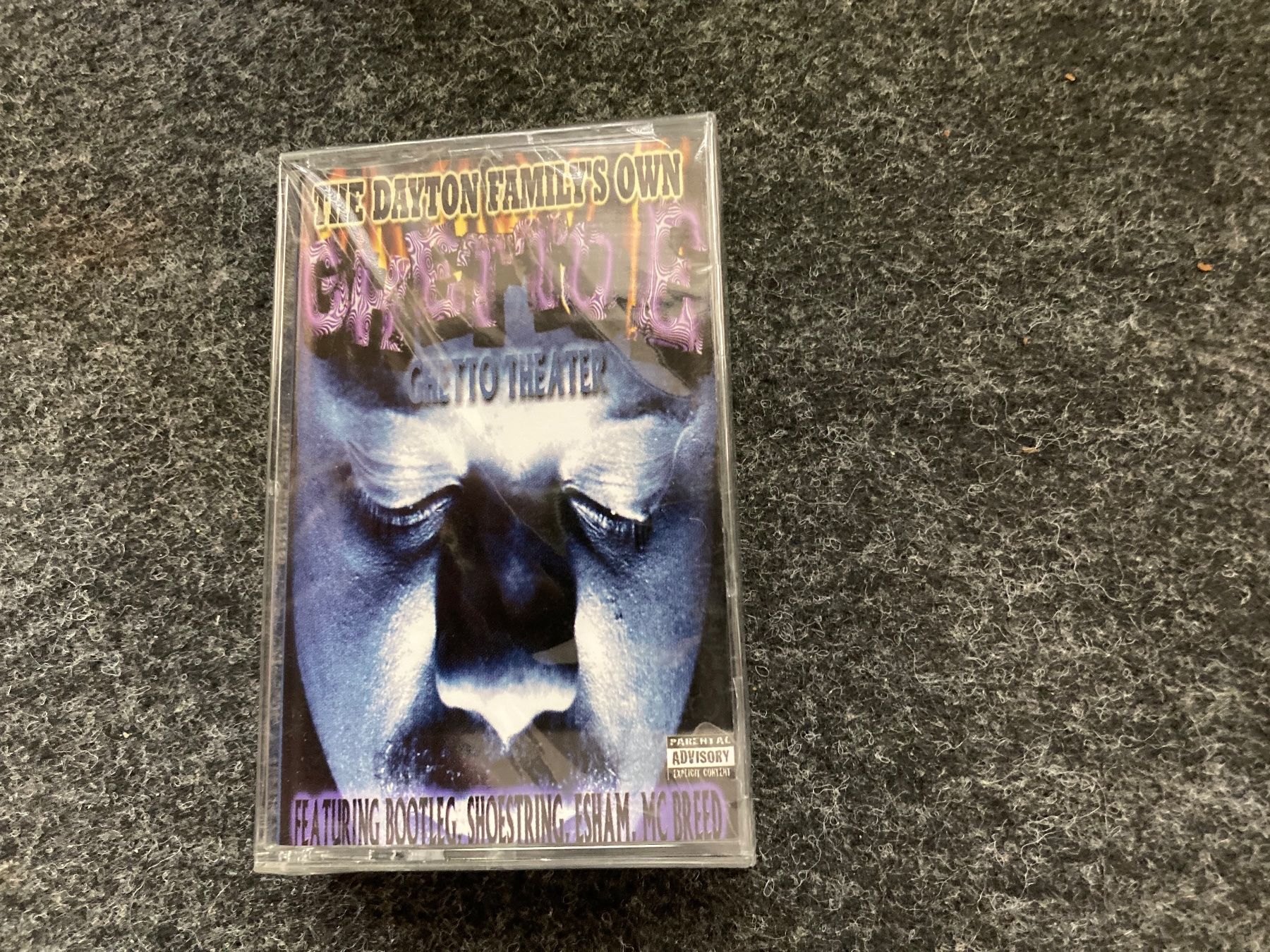Kompaktkassetten: Ghetto-E - Ghetto Theater (MC) – Neu und originalverpackt aus Fribourg von Karushi