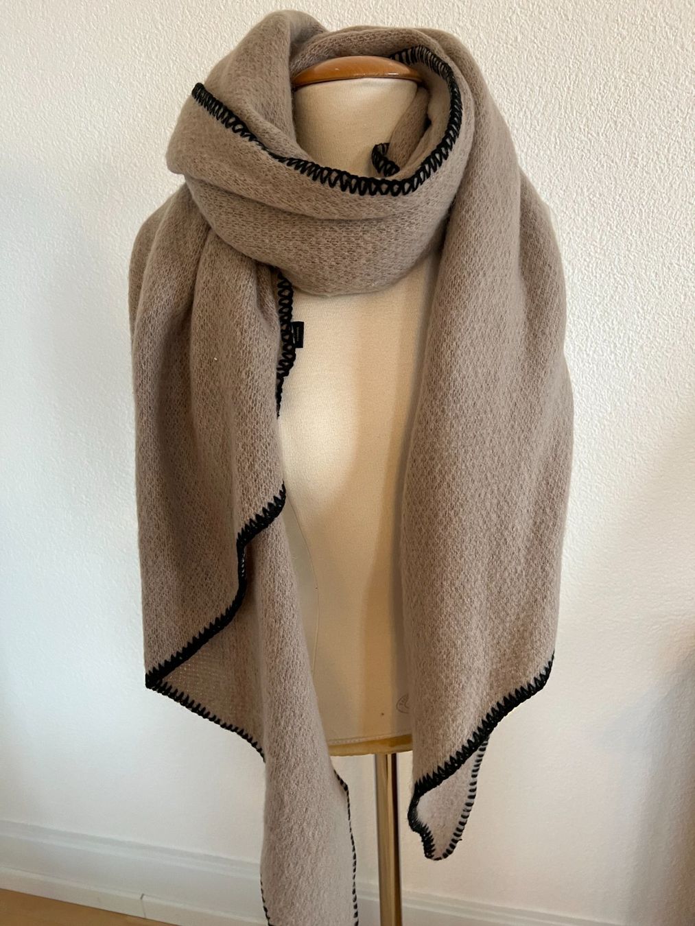 Foulard & Sciarpe: YEHWANG Schal, Braun, NEU – Nuovo (secondo la descrizione) da Worb venduto da farben20zauber 1