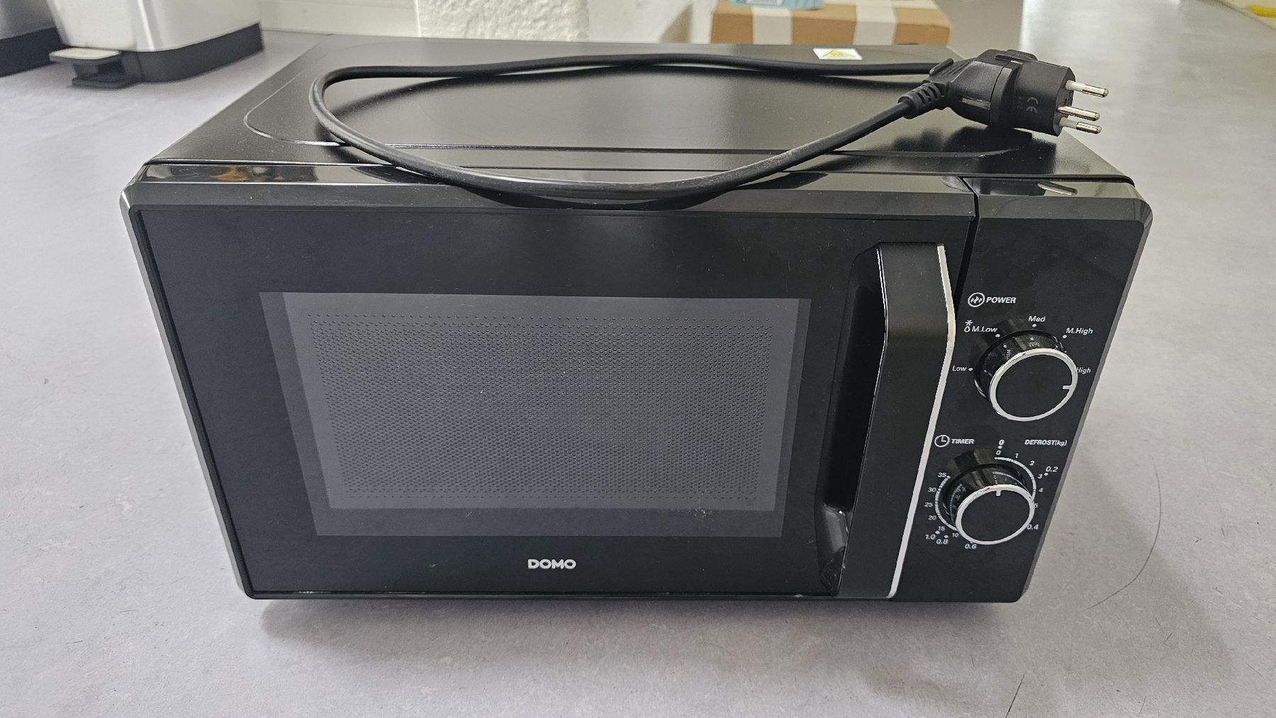 Elettrodomestici da cucina: Mikrowelle Domo D02520 – Usato da Zürich venduto da f1sh3r