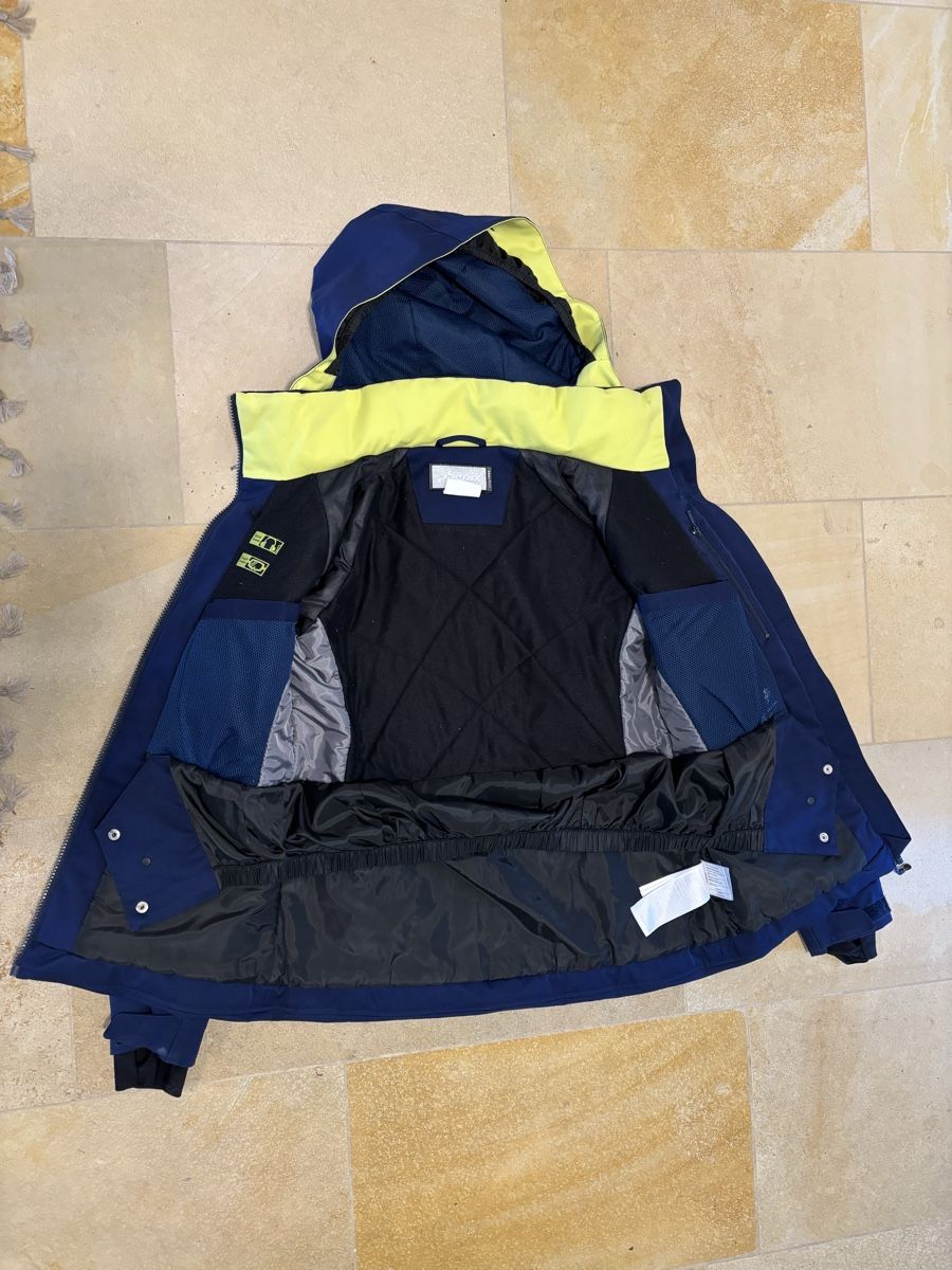 Vestes & Manteaux: Skijacke Gr. 158/164  – D'occasion à Sörenberg par dfew 2