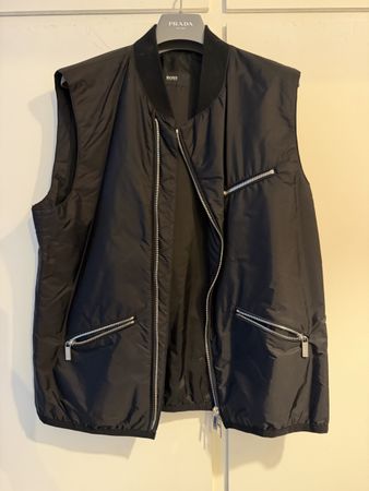 Gilet Hugo Boss nero, taglia 50, come nuovo, affare!