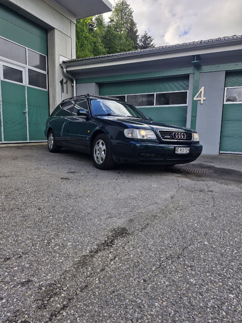 Audi Automobili: Audi a6 c4 2.6 quattro – Usato da Eriswil venduto da Resli-180-90