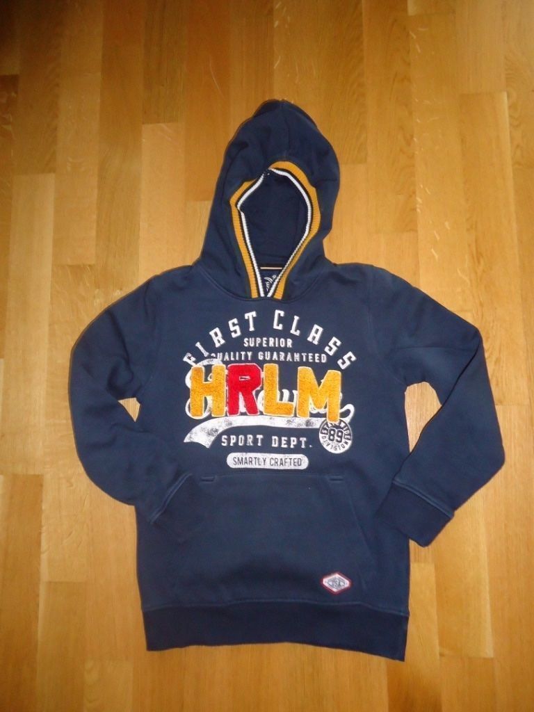 Maglioni & Felpe: Kapuzenpullover, Grösse 128/134 – Usato da Wohlen AG venduto da Michi761