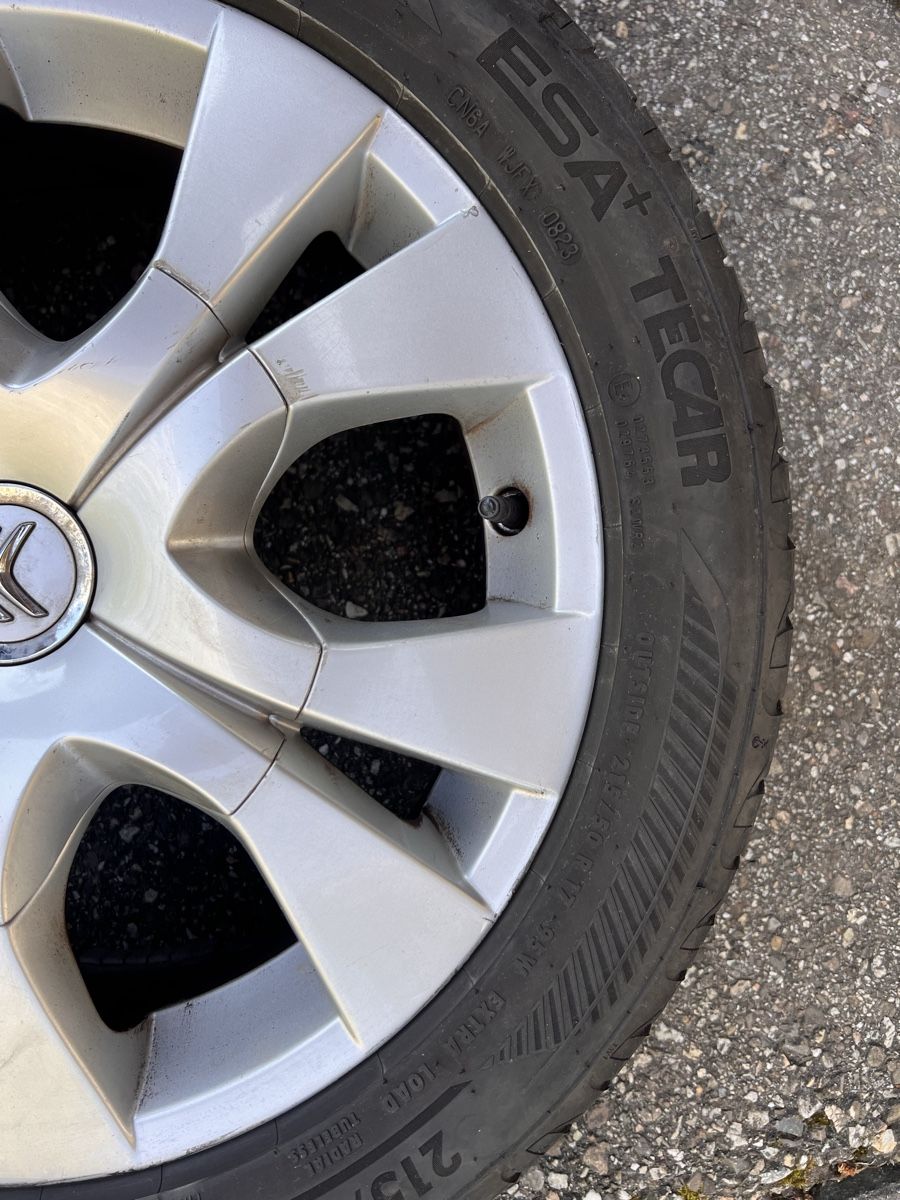 Pneus & Kompletträder: Sommerräder, 215/50 R17, 6mm – Gebraucht aus Wiler b.Utzenstorf von bar_8hpq 2