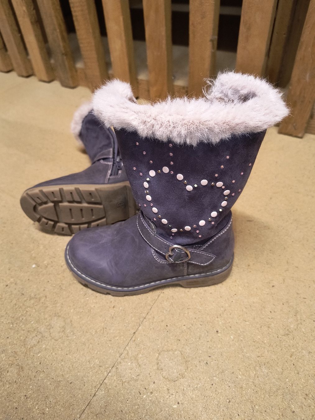 Scarpe per ragazze: winterstiefel 28 lichteffekt – Usato da Schliern b. Köniz venduto da yalls 1