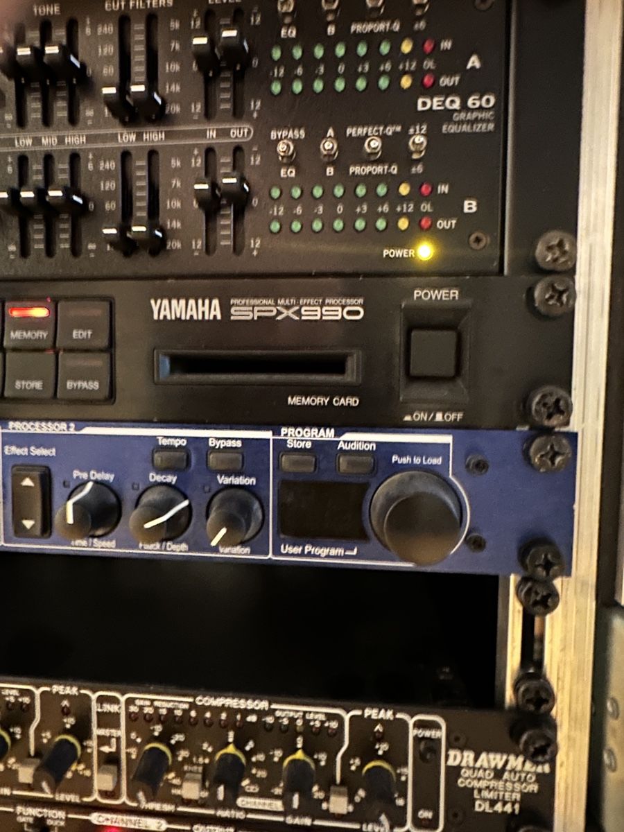 Equalizzatori: Outboard: Drawmer, BSS, Lexicon, Yamaha – Usato da Triengen venduto da Gugelhopf123 1