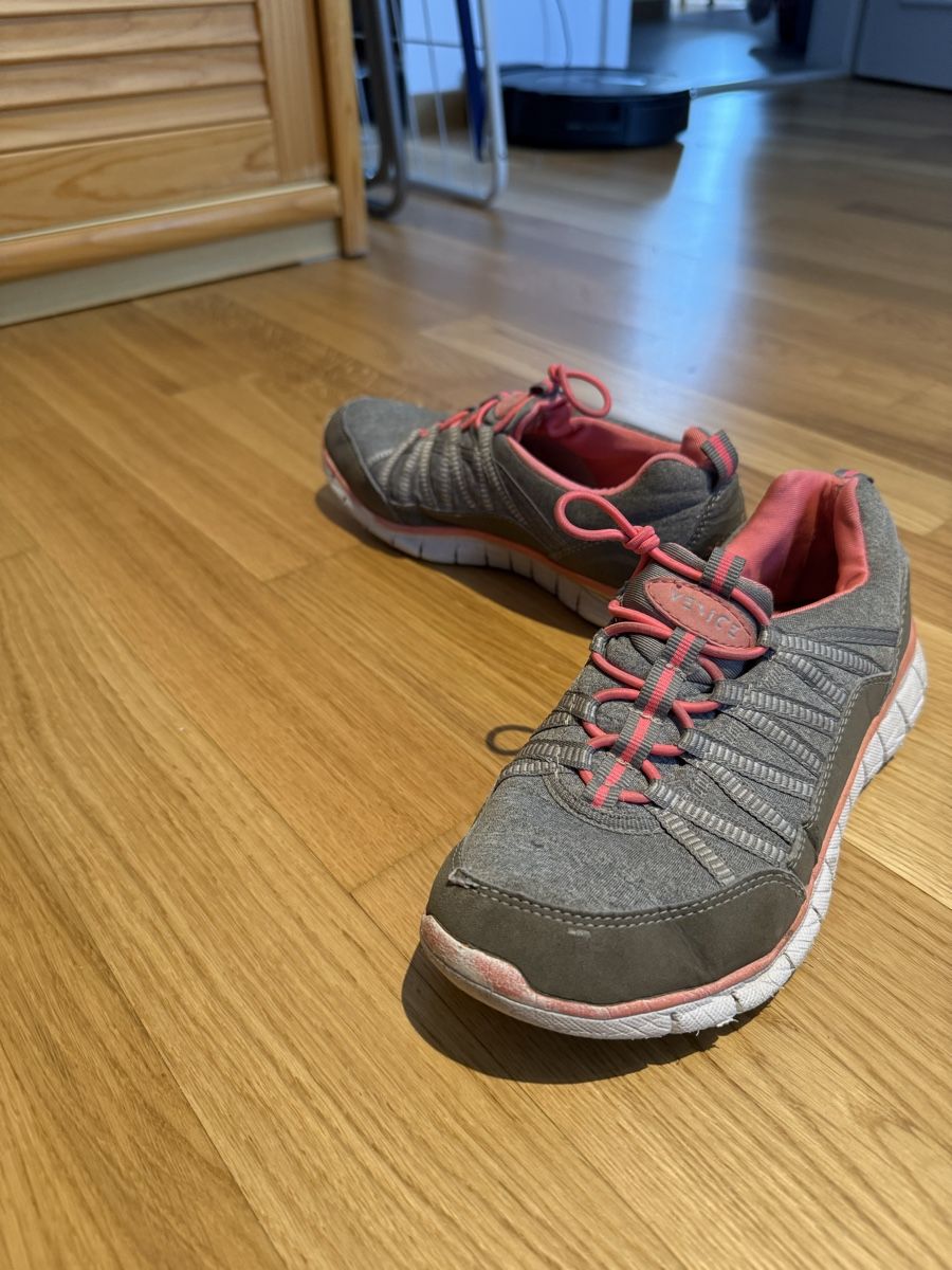 Scarpe per ragazze: Venice Grey & Pink Spring/Summer Schuhe – Usato da Biel/Bienne venduto da Husseinsheikho 2