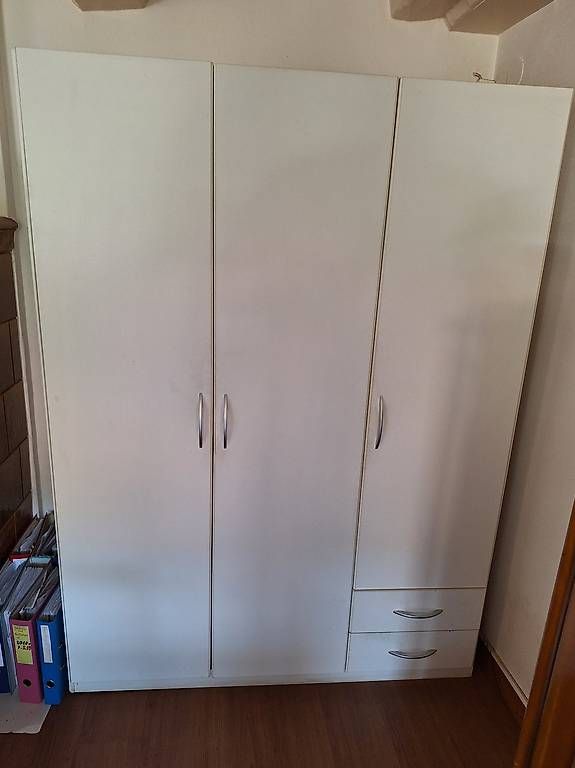 Schränke: Schrank 3 türen – Gebraucht aus Kaisten von Naef3