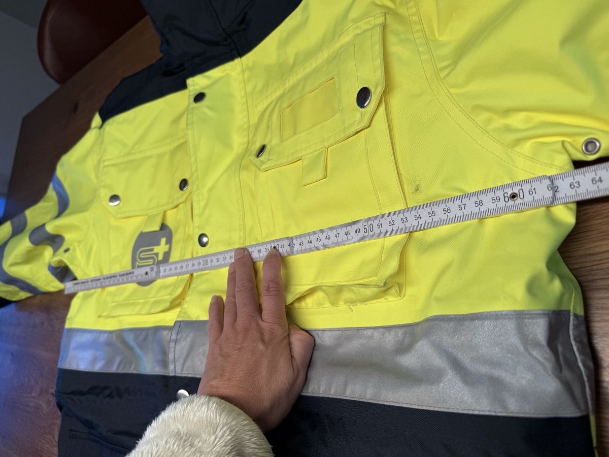 Giacche: Schutzjacke Samariter Grösse S  – Usato da Niederbüren venduto da Oetschli 6