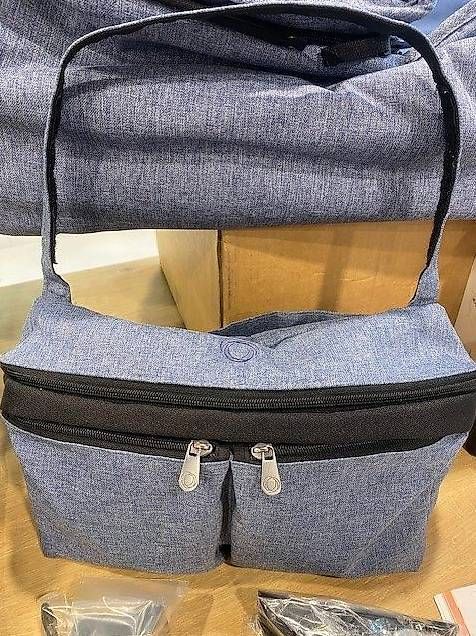 Bugaboo Carrozzine: Bugaboo Fox Kinderwagen (mit Originalverpackung !) – Nuovo (secondo la descrizione) da Arisdorf venduto da Flav_3.0 3