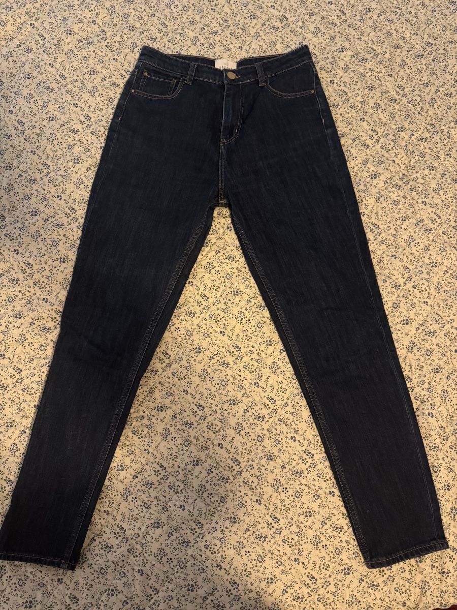 Sezane Jeans: Sézane Jeans – Gebraucht aus Aarau Rohr von ash_m7hq