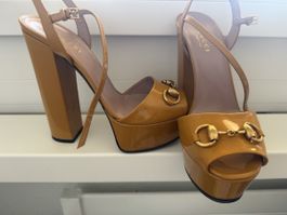Gucci Sandalen Gr 36.5 Lack Leder, Neuwertig
