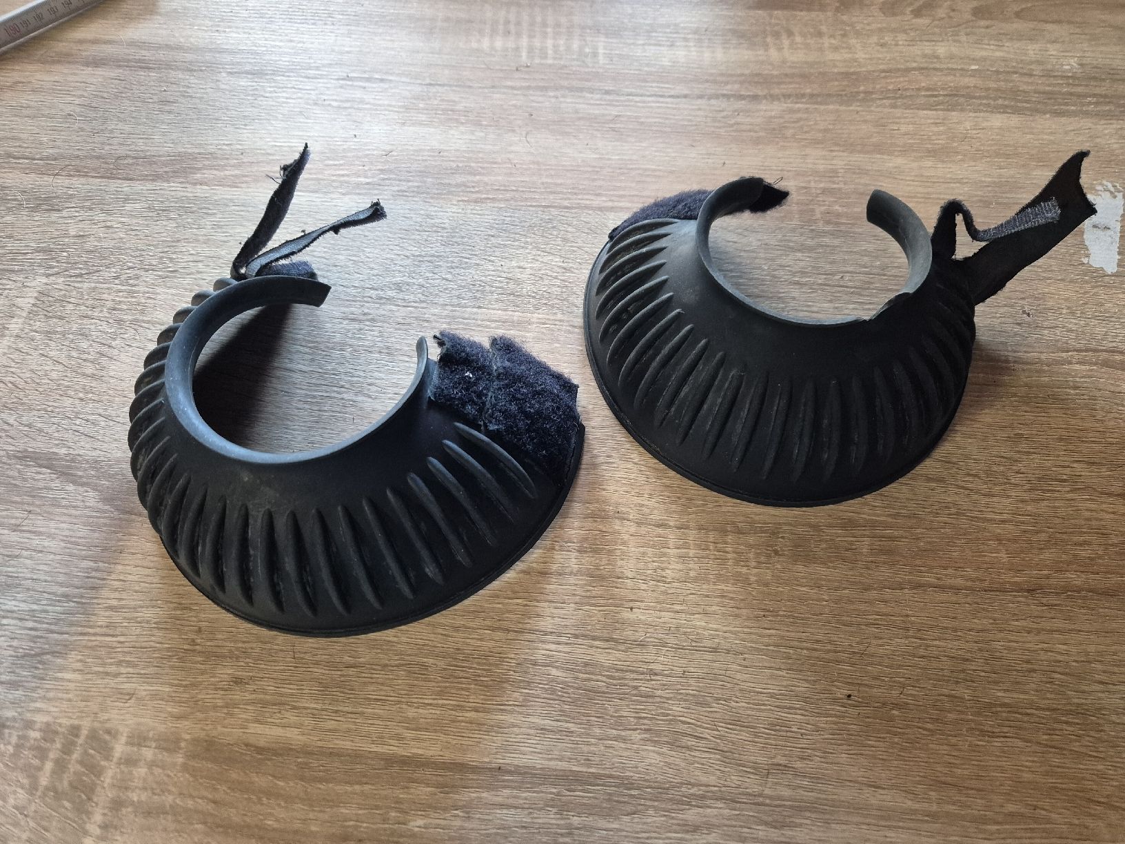 Stinchiere & Fasciature: Hufglocken  – Usato da Meggen venduto da Orrinka20 1