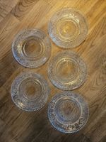 5 Dessertteller Glas gepresst Verzierungen wie neu