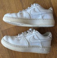 Nike Kinder weiss Grösse 32 gebraucht