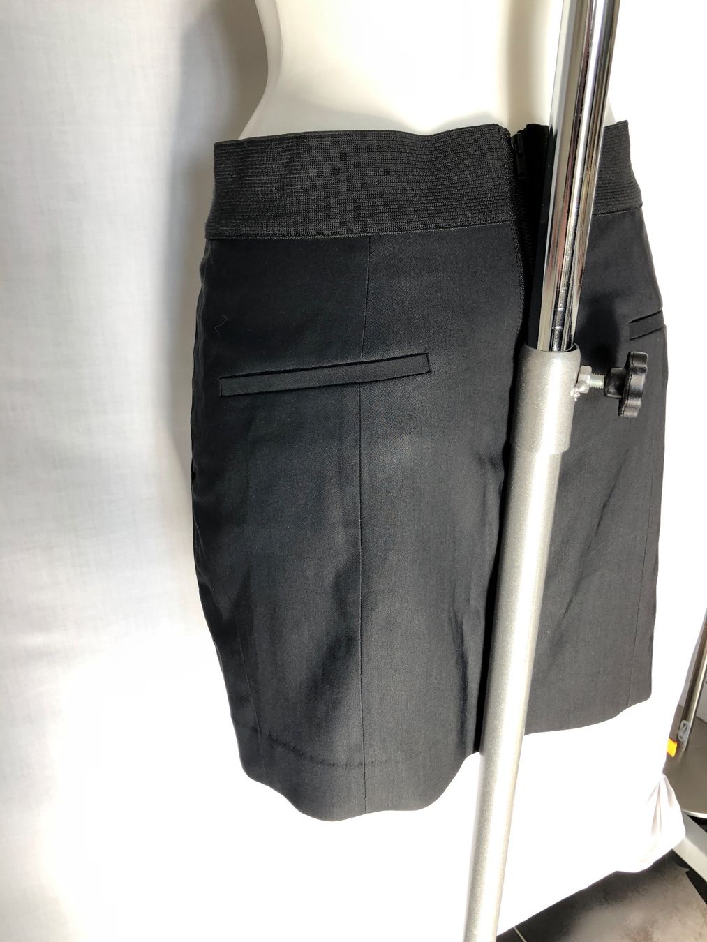 Helmut Lang Röcke: Mini-jupe noire Helmut Lang laine vierge – Gebraucht aus Coppet von Vanessamode 9
