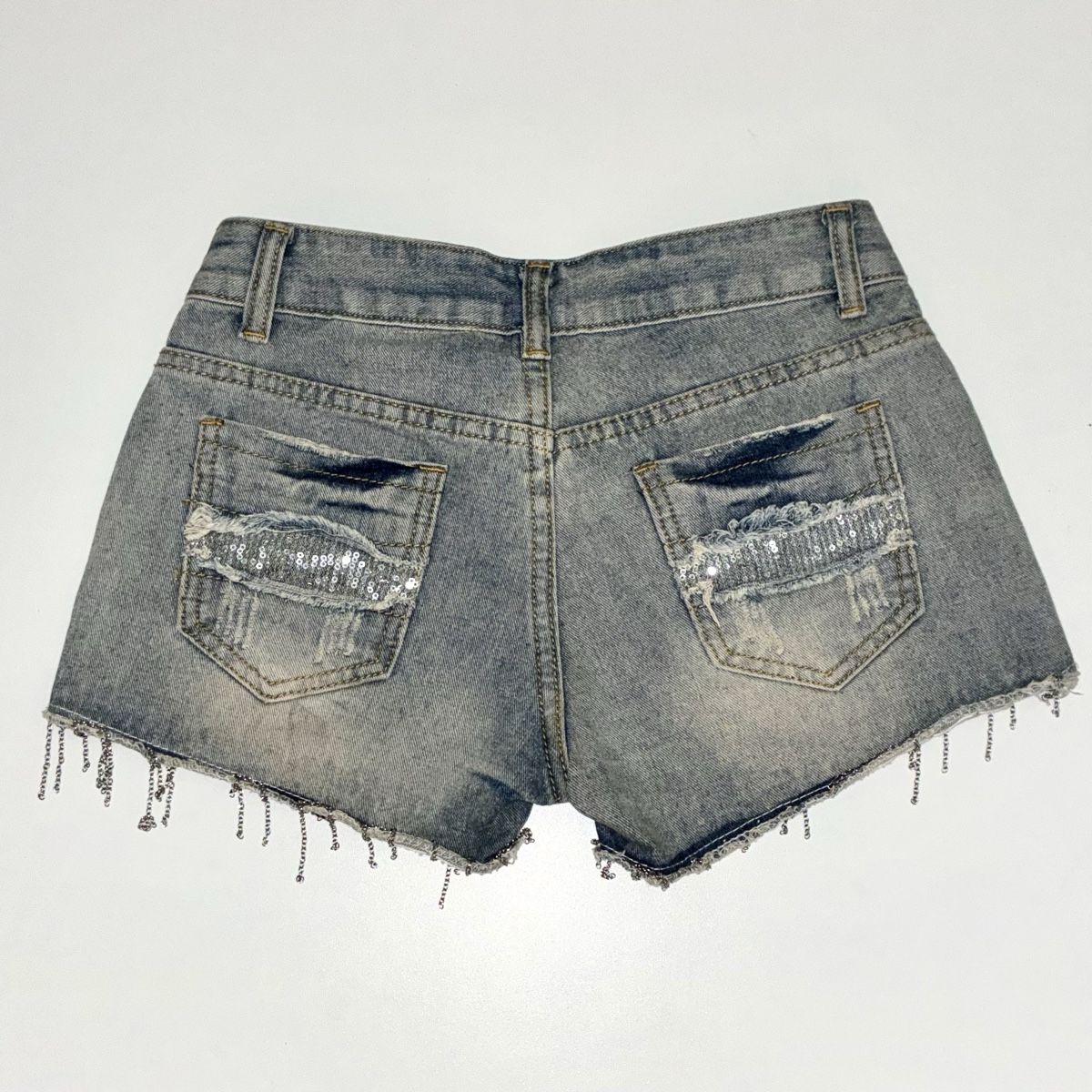 Jeans: Boho Denim Shorts - Patchwork - Low Rise – Neuf (Voir description) à Zürich par ana.juncal 1