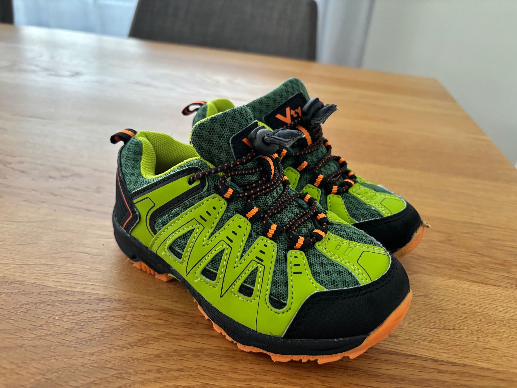 Victory Chaussures garçon: Treckingschuhe Victory – D'occasion à Muhen par Claudi1985
