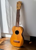 Ukulele (Sopran) - von Brüko mit Etui, bei Musik Hug gekauft