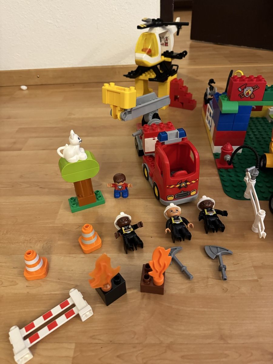 Lego Kit di costruzioni: Lego Duplo grand lot de pompier – Usato da Lausanne venduto da Michel_Ozcan 6