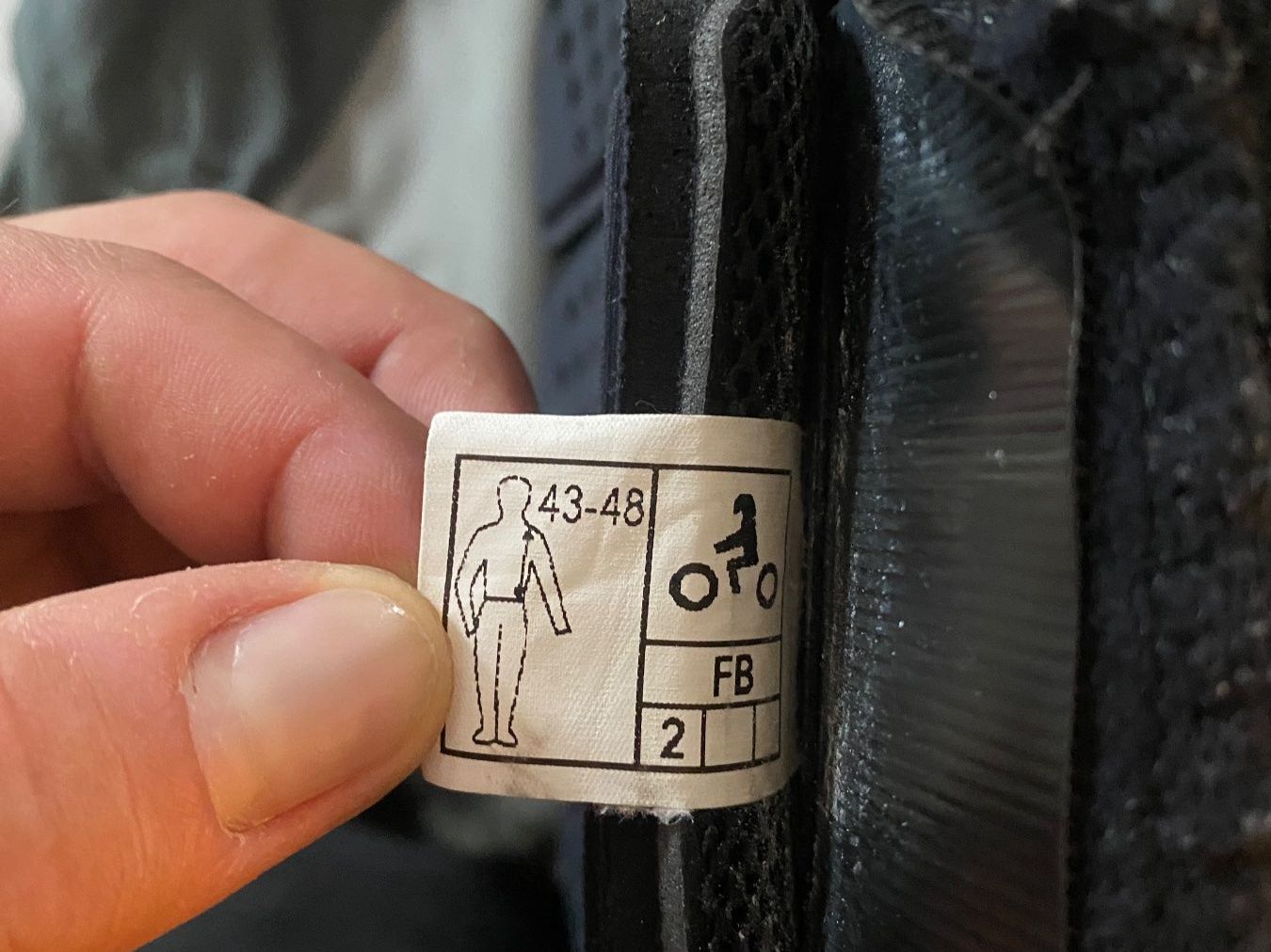 Dainese Protezioni & Imbottiture: Dainese Rückenprotektor, Grösse M – Usato da Zürich venduto da Bouxx 3