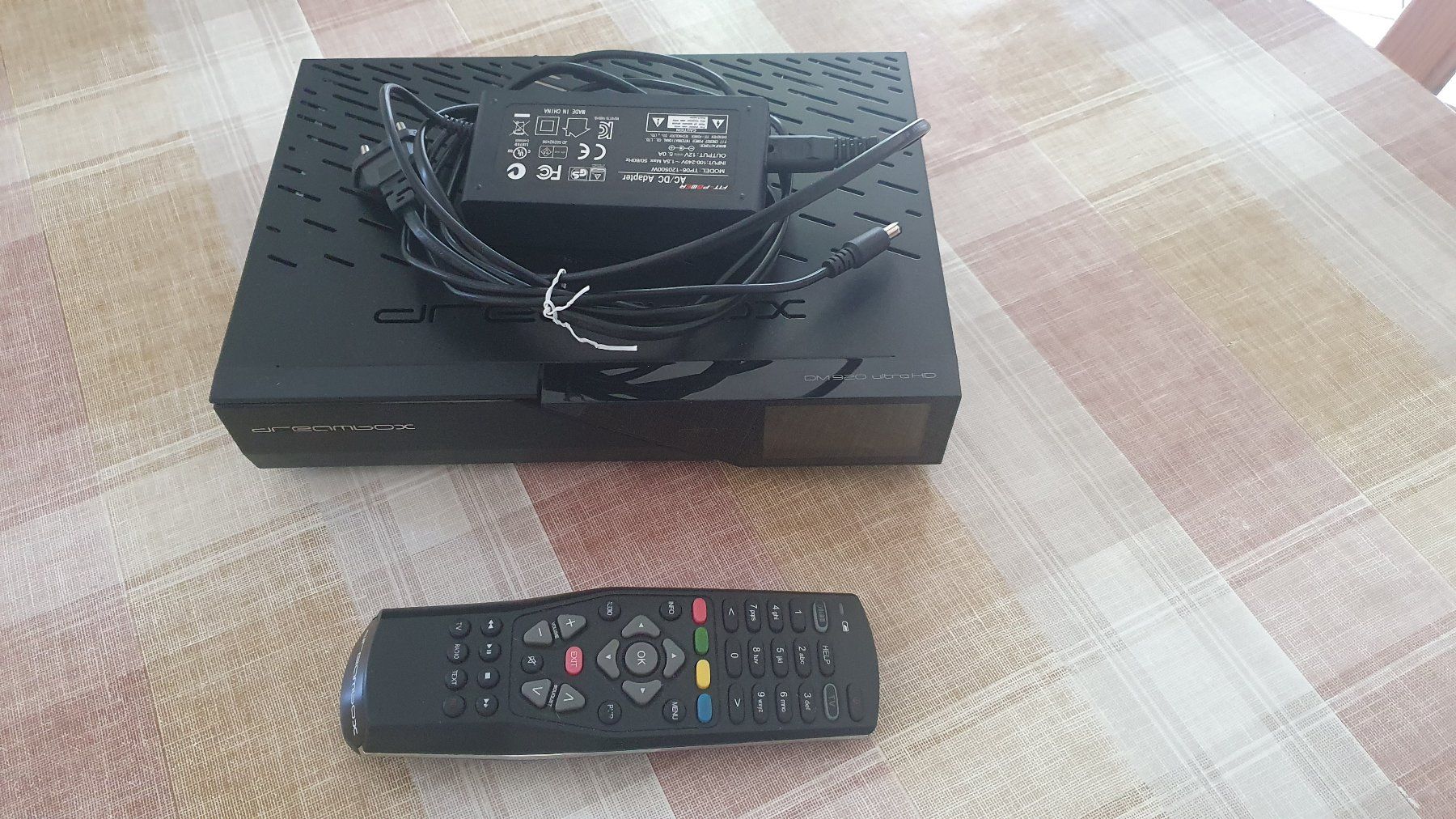 Récepteurs: Sat Receiver,  Dreambox DM 920 UHD 4K – Défectueux à Lützelflüh-Goldb par Eisvogel_60