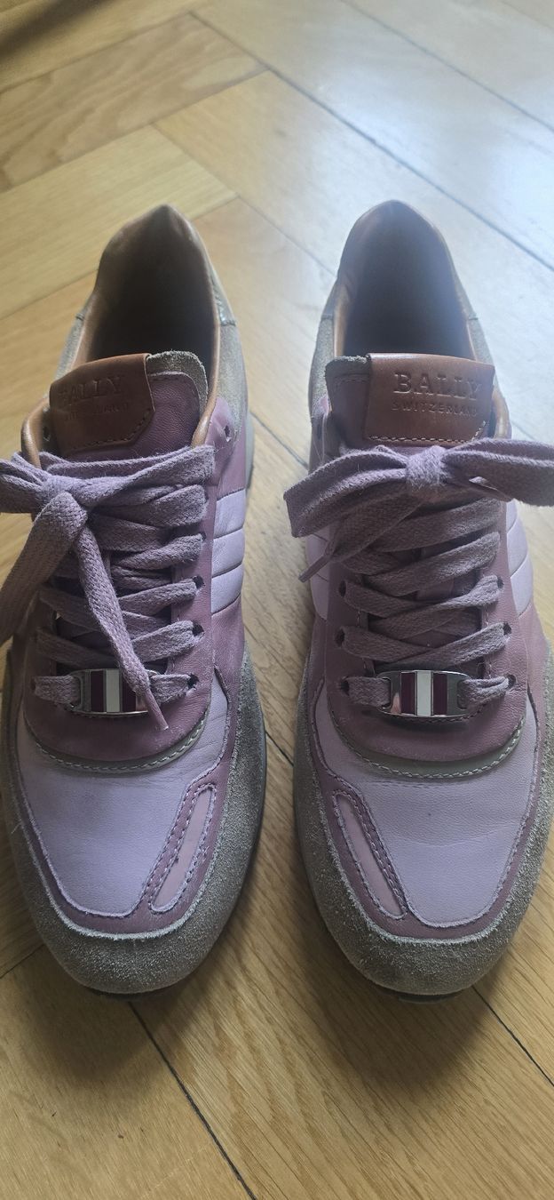 Bally Scarpe da donna: Baskets BALLY rose et beige, taille 36 - parfaites! – Usato da Lausanne venduto da acr_95wz