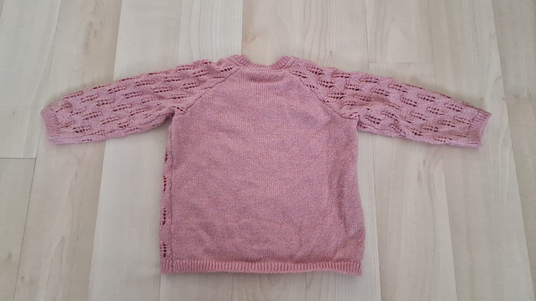 H&M Maglioni & Felpe: Hübsches rosa Strickjäckli gr74 – Usato da Winterthur venduto da Mmondeo 1