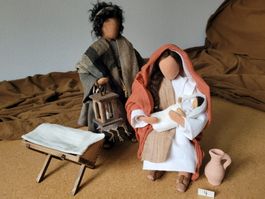 Schwarzenberger Krippenfiguren 27cm Maria/Josef Gruppe N4