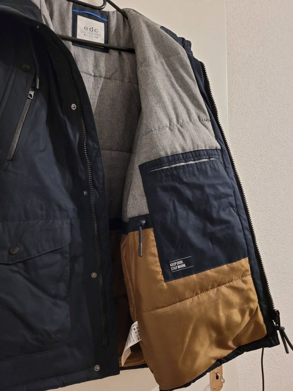 Esprit Giacche: Veste Edc by Esprit – Nuovo (secondo la descrizione) da Biel/Bienne venduto da Leila32 2