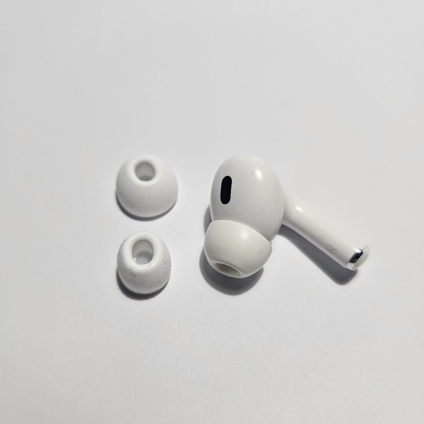 AirPods Pro 2 (USB-C) — Avec Annulation Active De Bruit — Garantie 1 An — Livraison Gratuite 24h