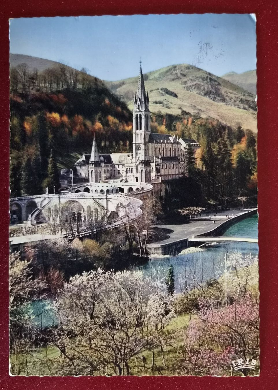 Ansichtskarten: Lourdes Basilika Kathedrale mit Brücke 1967 – Gebraucht aus Melchnau von Arthurius