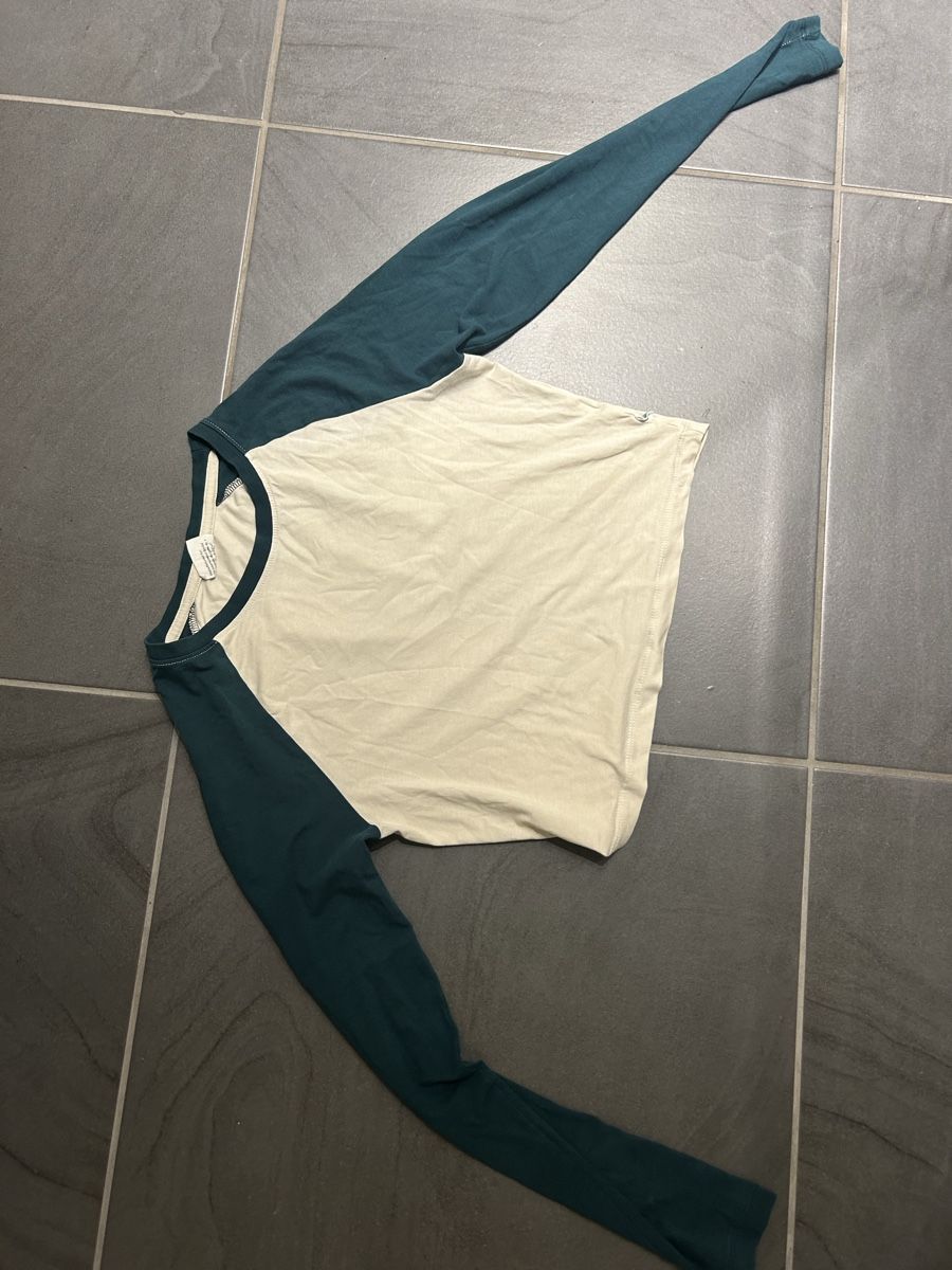Tops: Crop Top langarm – Gebraucht aus Niederurnen von hee_s95t 1