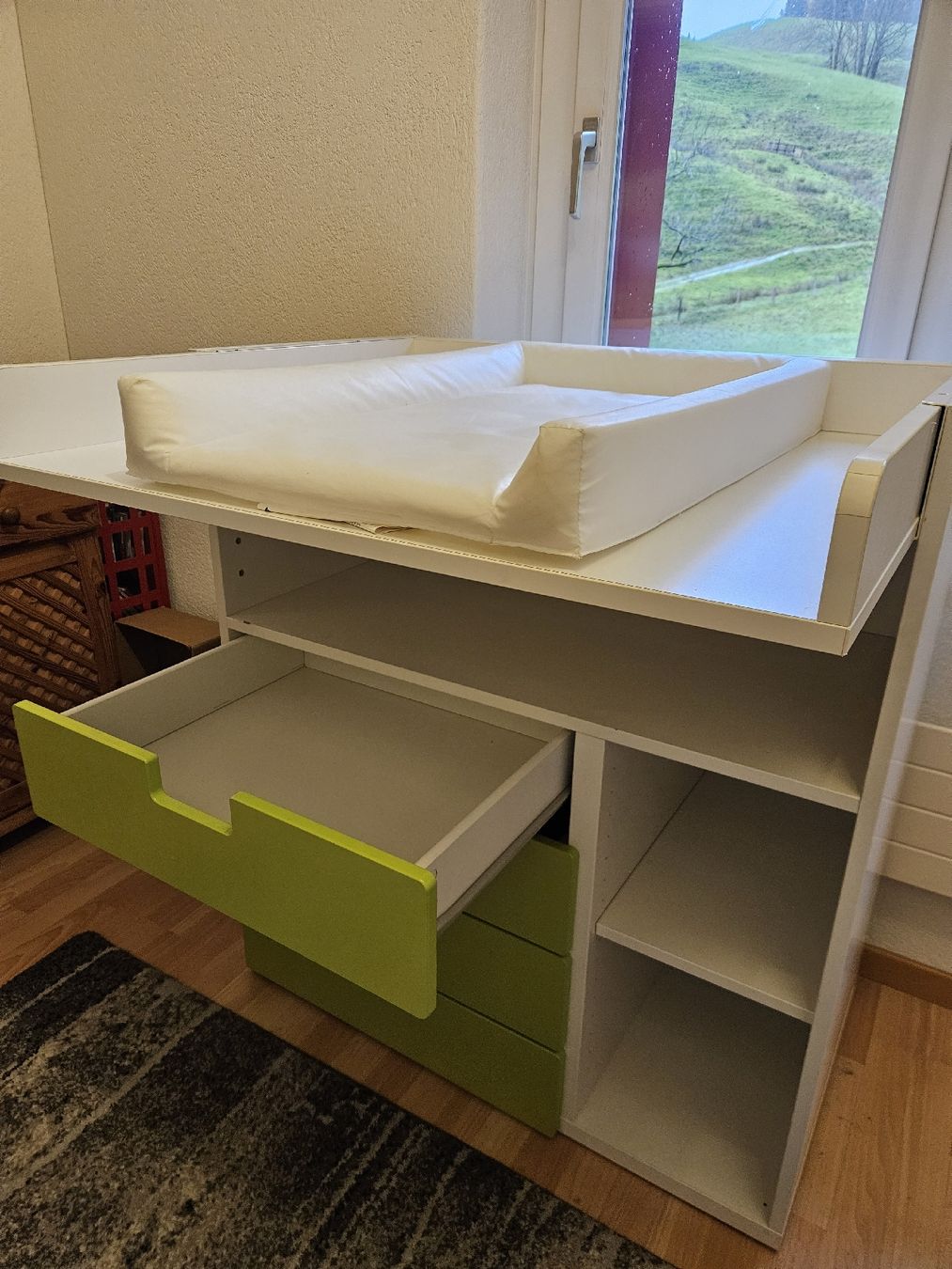 Ikea Wickeltisch & Zubehör: Wickeltisch SMASTAD von IKEA – Gebraucht aus Trachslau von IvanCRO 1